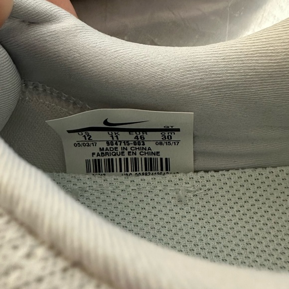 Nike lunarlon running shoes, men’s size 12. Like new! - Picture 4 of 4